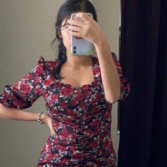 Meet your Posher, Karen - Picture 1 of 1